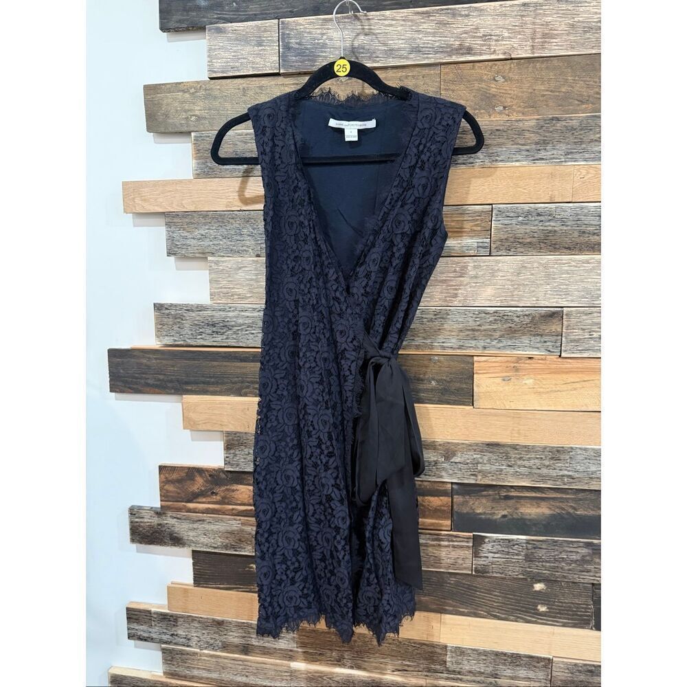 Diane Von Furstenberg Sleeveless wrap dress Black Size 0